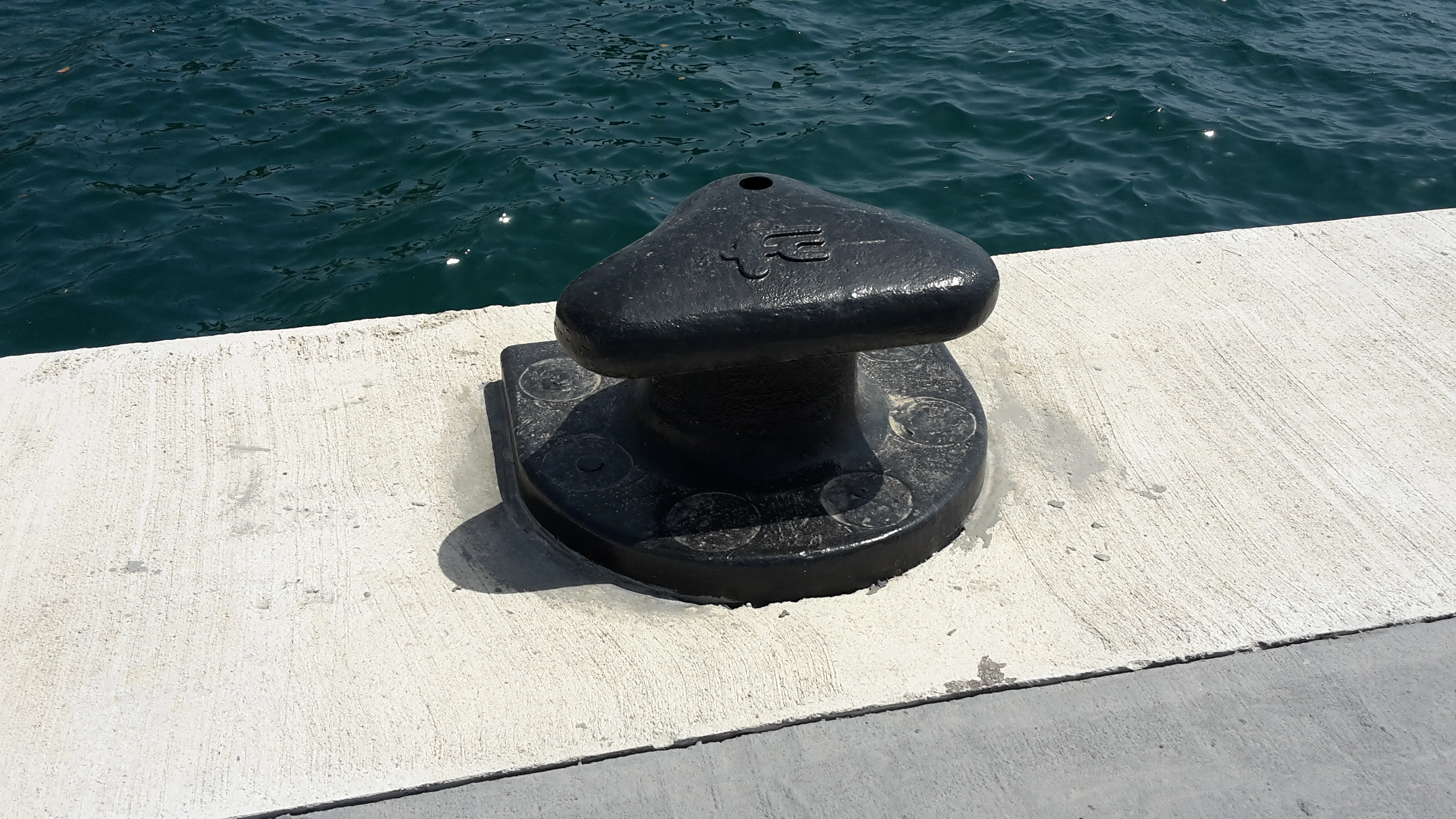 Fendercare bollard on quayside
