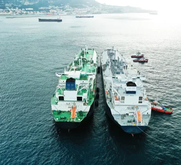 LNG STS transfer
