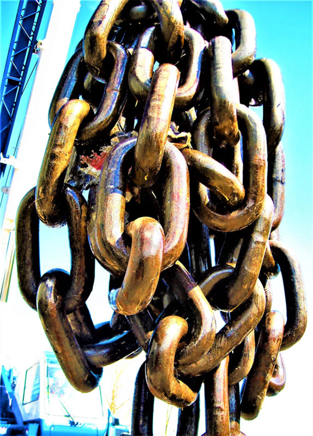 Open Chain Being Lifted