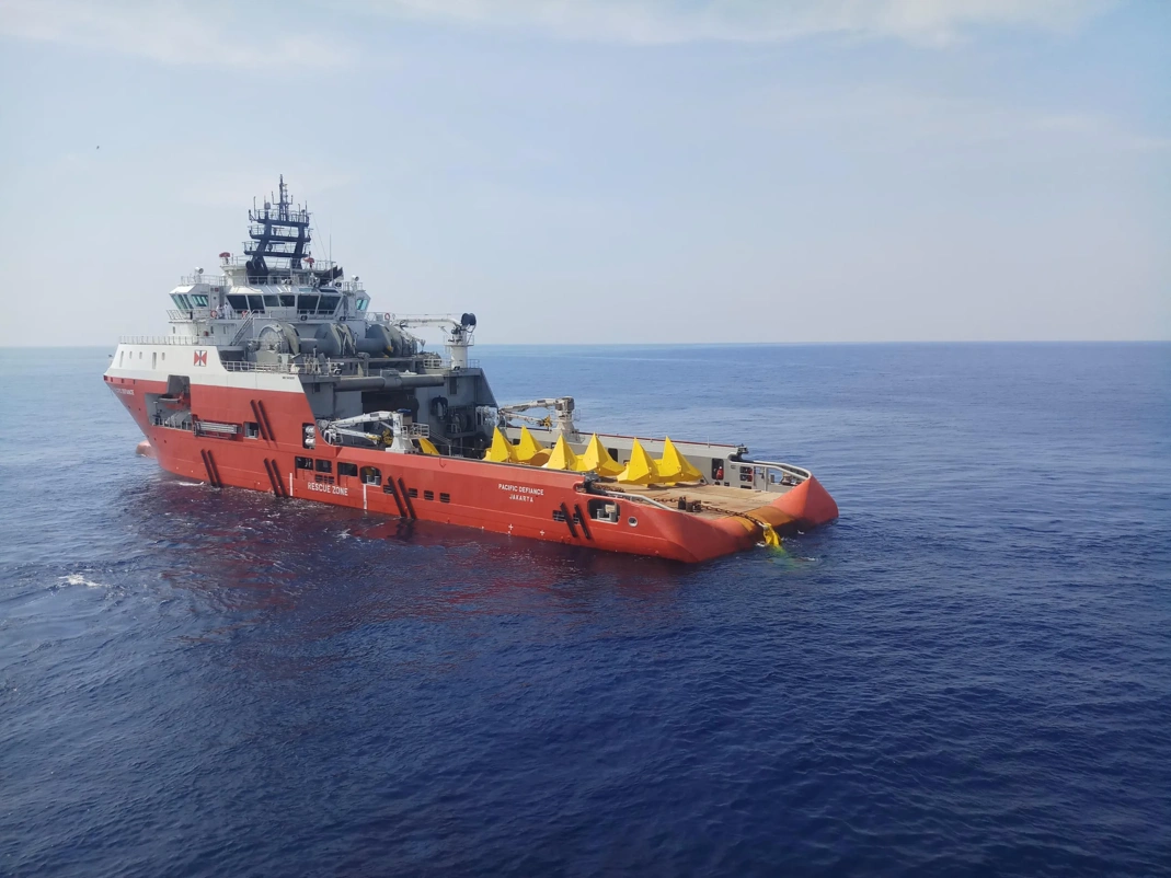 Mooreast offshore anchors being transported